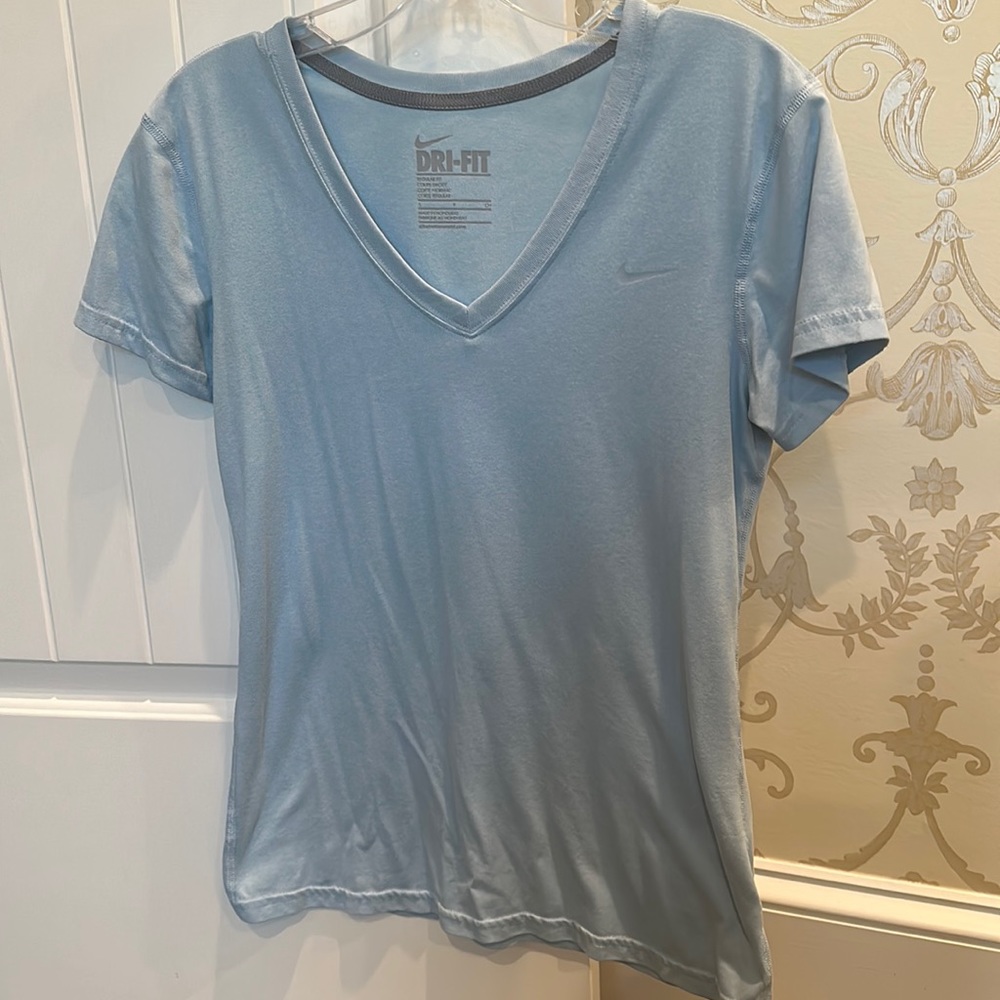 Nike dri-fit workout tee